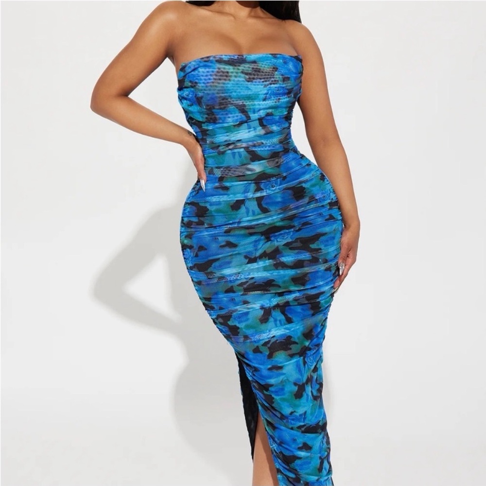 Fashion Nova Strapless Blue Patterned Dress